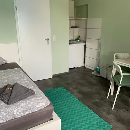 Ullis Fuer Monteure & Handwerker Malsch (Karlsruhe)